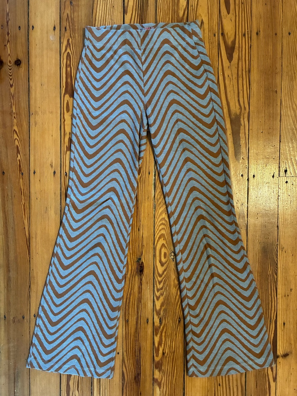Urban Outfitters Bryn Pull On Flare Pants in Blue/Orange Wave